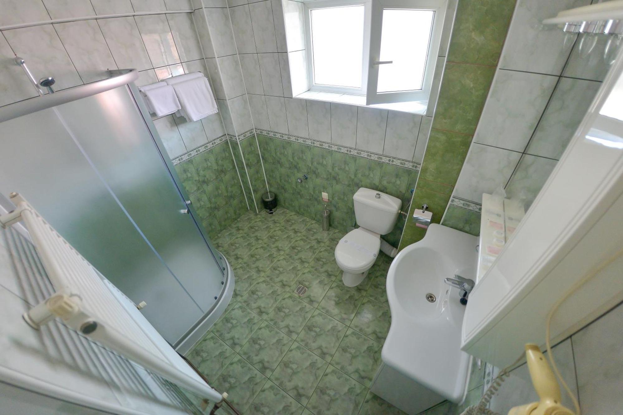 Happy Day - Motorcycle Friendly 3* Sibiu